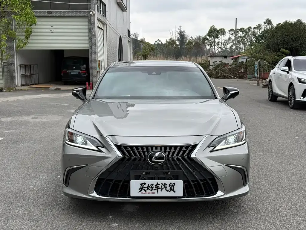 Lexus ES 2022 из CN, фото 8