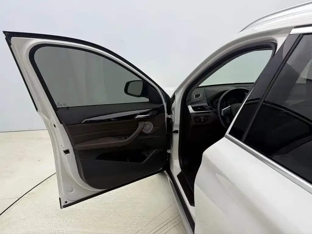 BMW X1 2022 из CN, фото 2