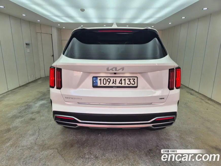 Kia Sorento — фото 6