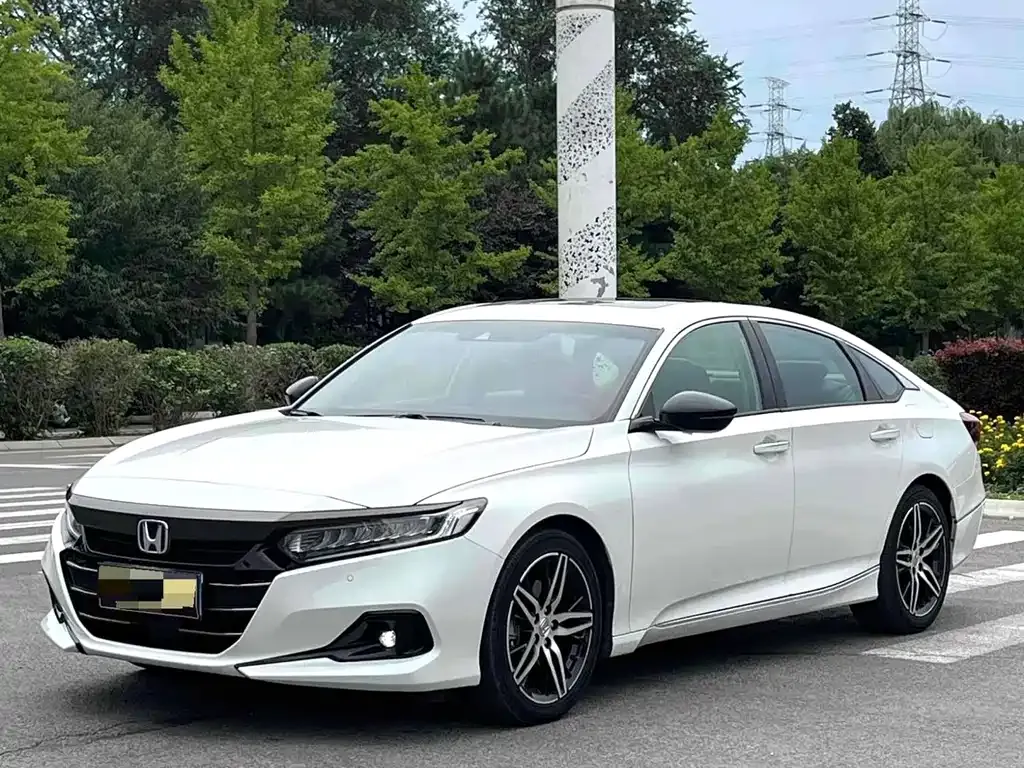 Honda Accord — фото 1