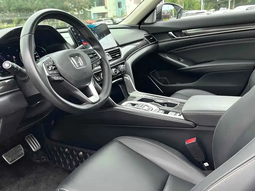 Honda Accord — фото 5