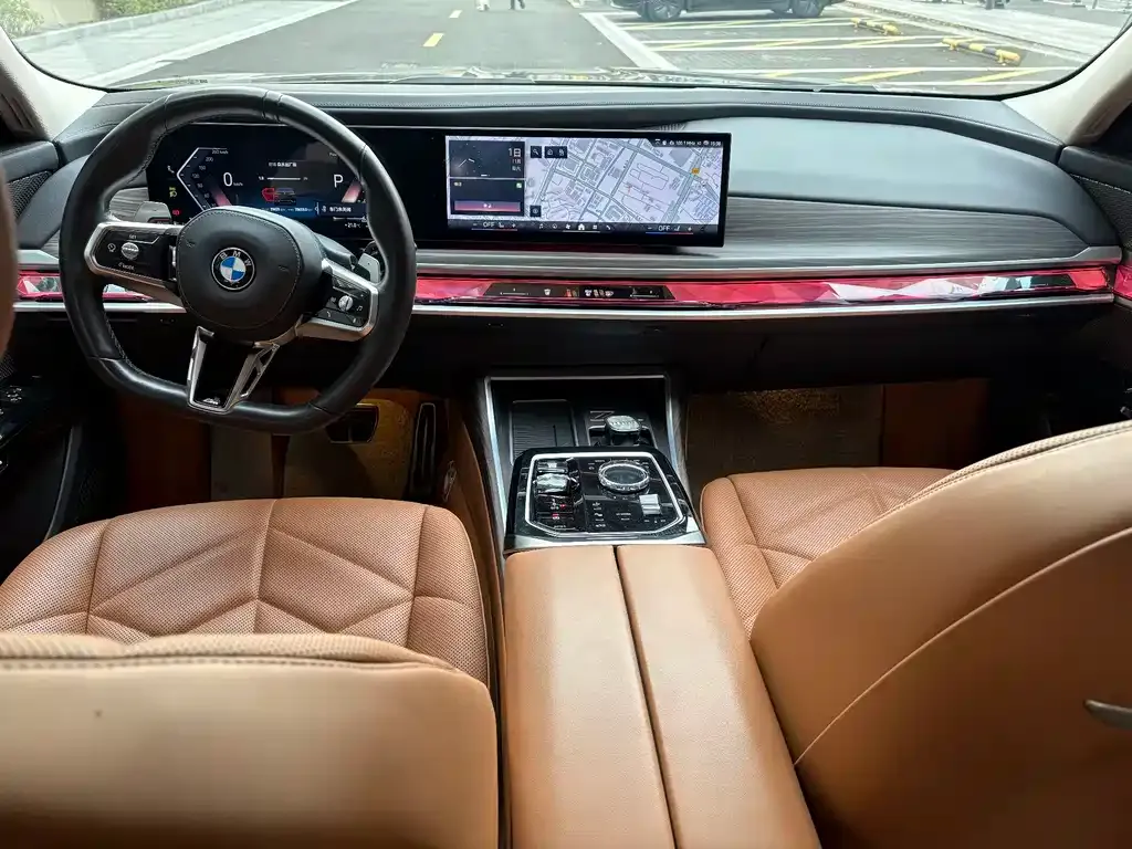 BMW 7 Series — фото 3
