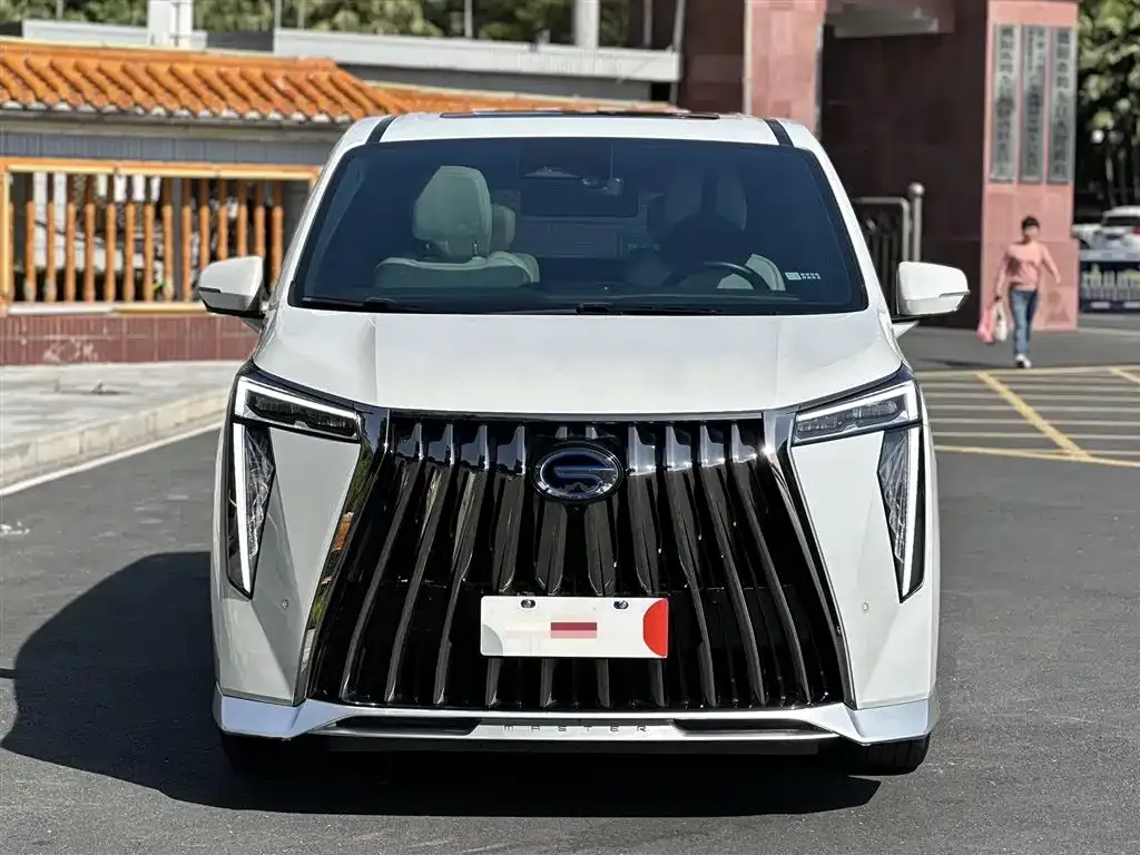 GAC Motor Trumpchi M8 — фото 2