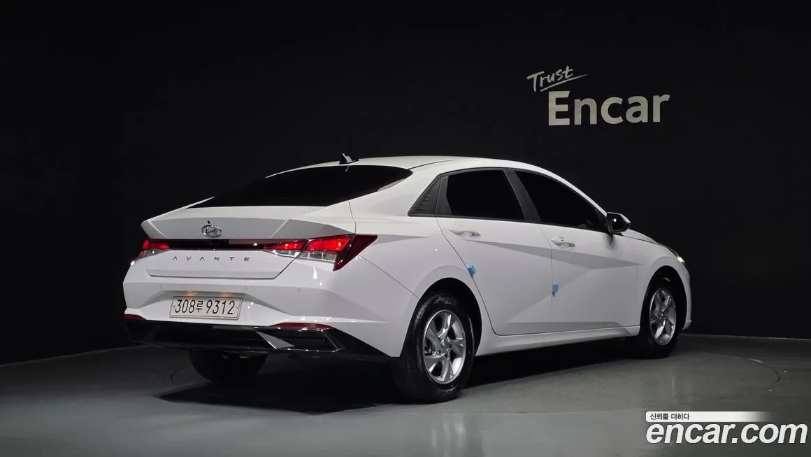 Hyundai AVANTE — фото 4