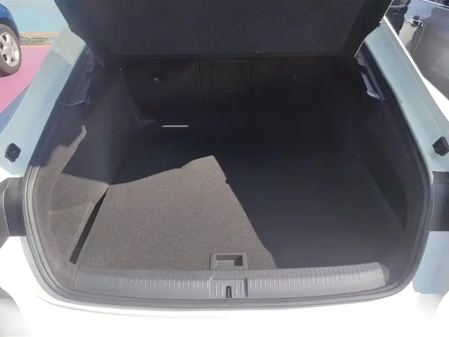 Volkswagen CC 2025 из CN, фото 5