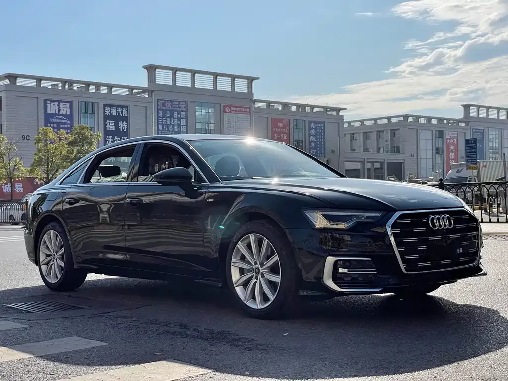 Audi A6L 2025 из CN, фото 1