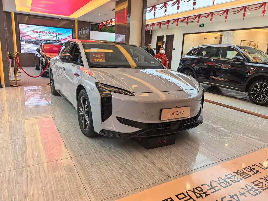 Hongqi EH7 — фото 3
