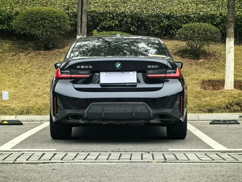 BMW 3 Series 2024 из CN, фото 4