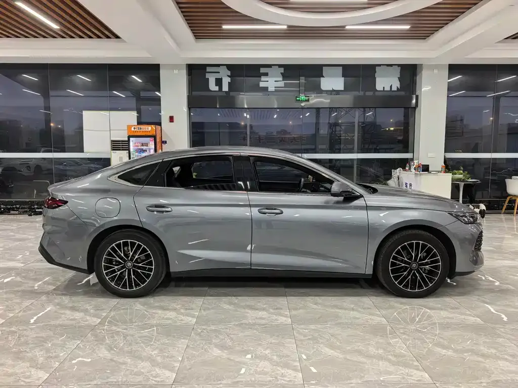 BYD Qin L 2024 из CN, фото 8