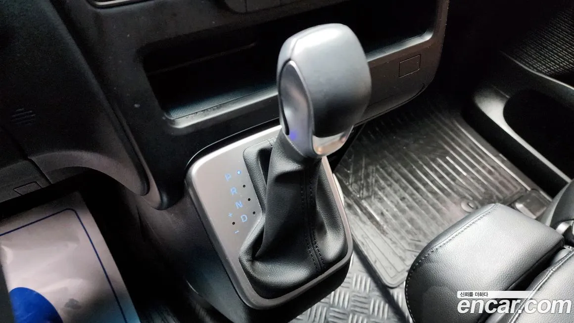 Hyundai Staria 2023 из KR, фото 6
