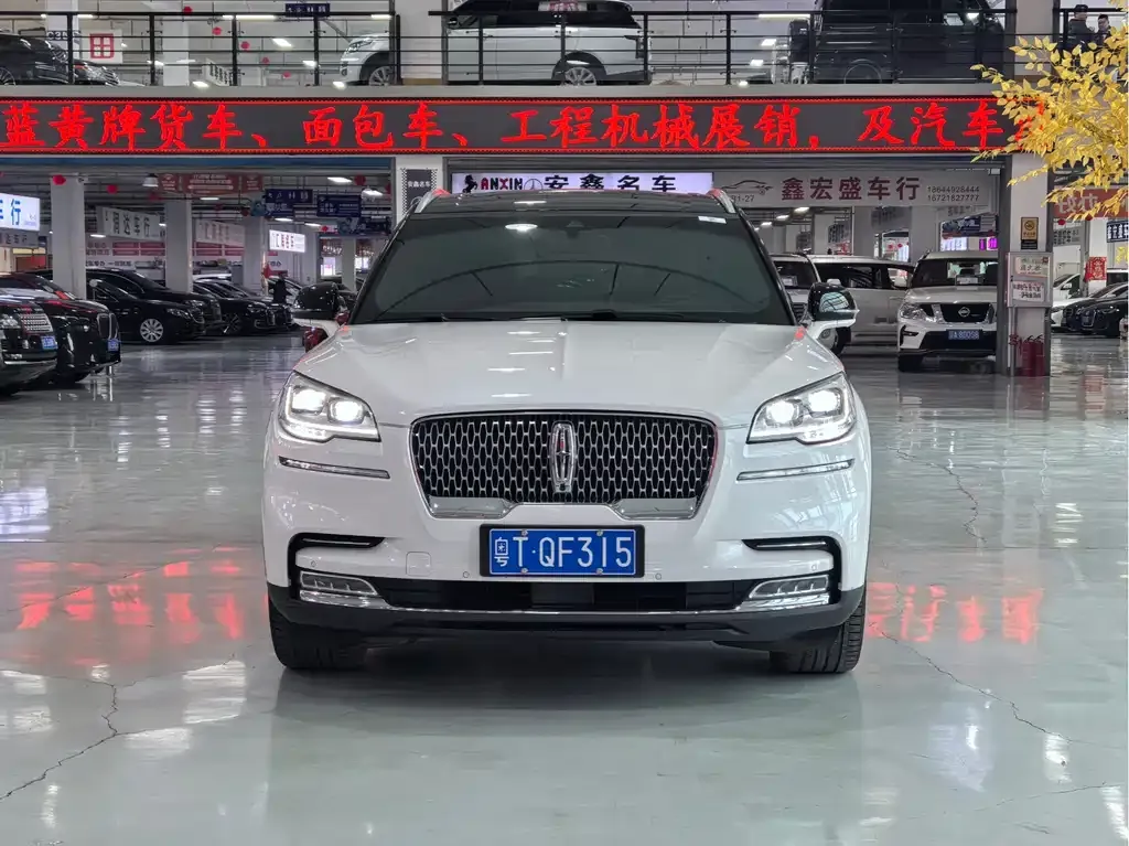 Lincoln Aviator 2022 из CN, фото 2