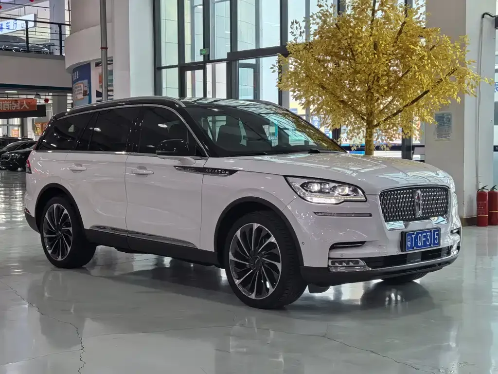 Lincoln Aviator 2022 из CN, фото 8