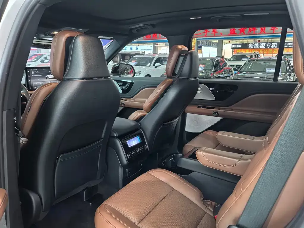 Lincoln Aviator 2022 из CN, фото 3