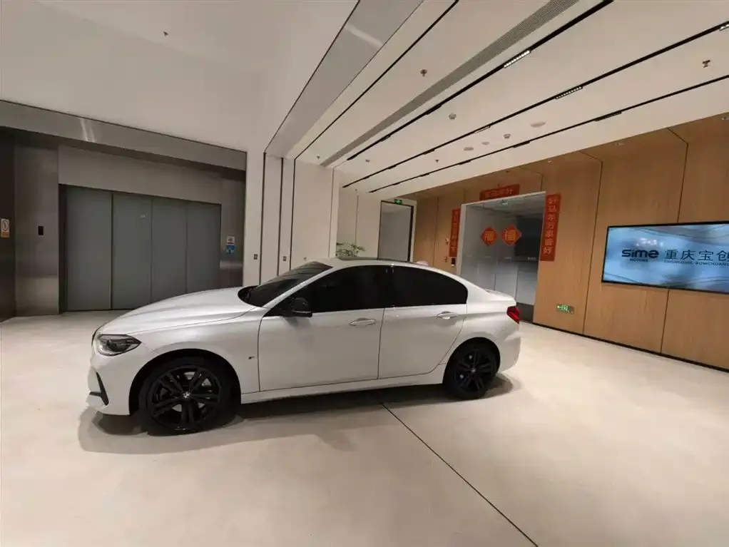 BMW 1 Series 2022 из CN, фото 3