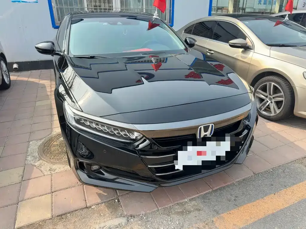 Honda Accord — фото 9