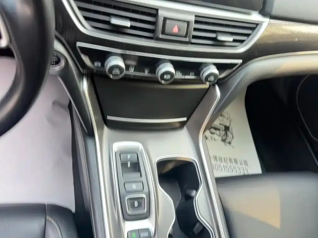 Honda Accord — фото 2