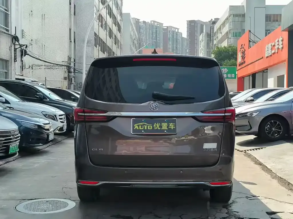 Buick GL8 2024 из CN, фото 6