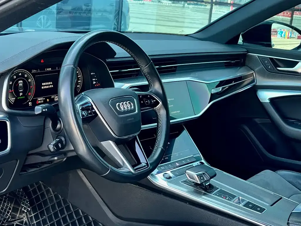 Audi A6L 2023 из CN, фото 2