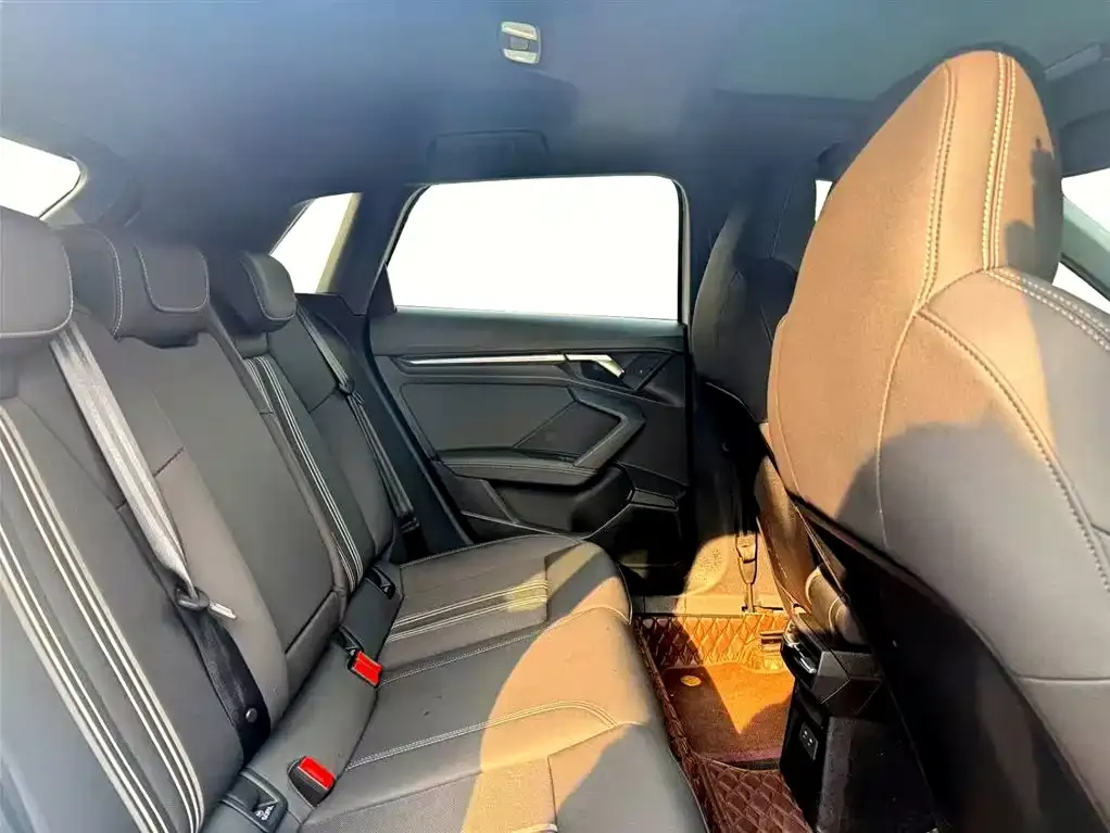 Audi A3 2024 из CN, фото 2