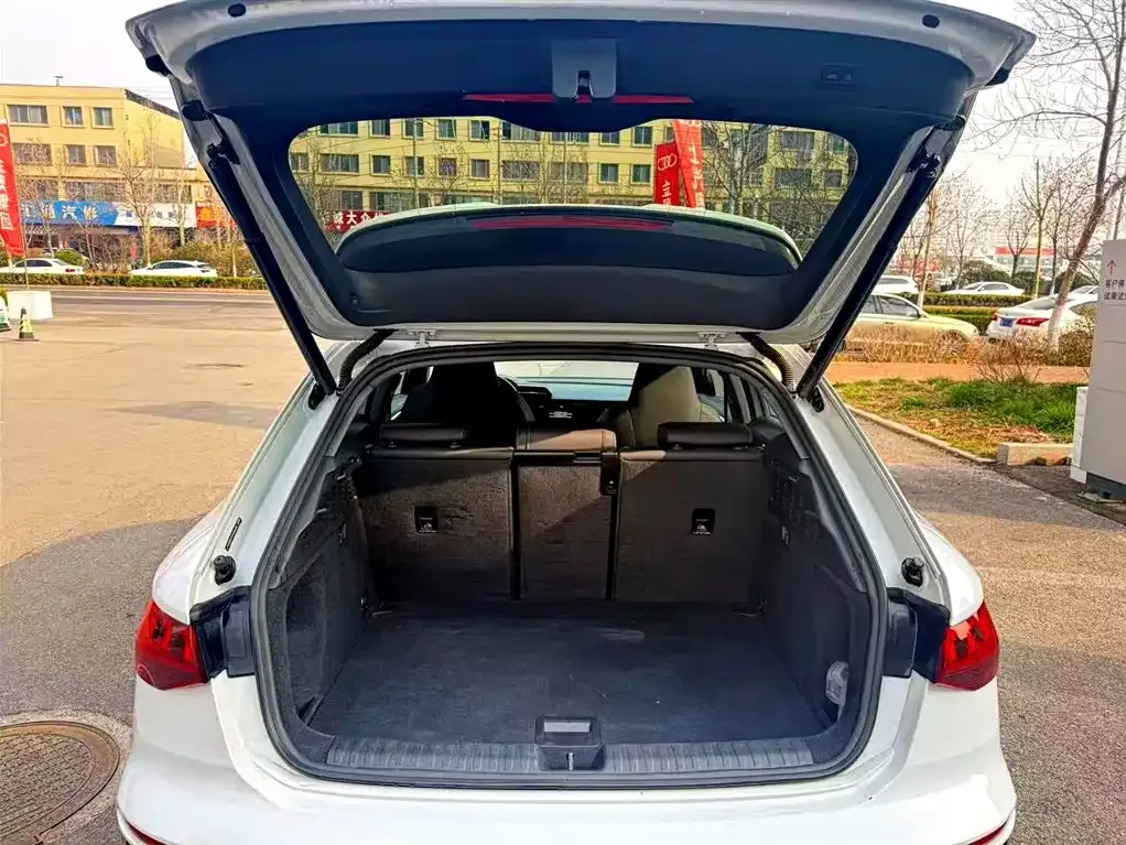 Audi A3 2024 из CN, фото 9