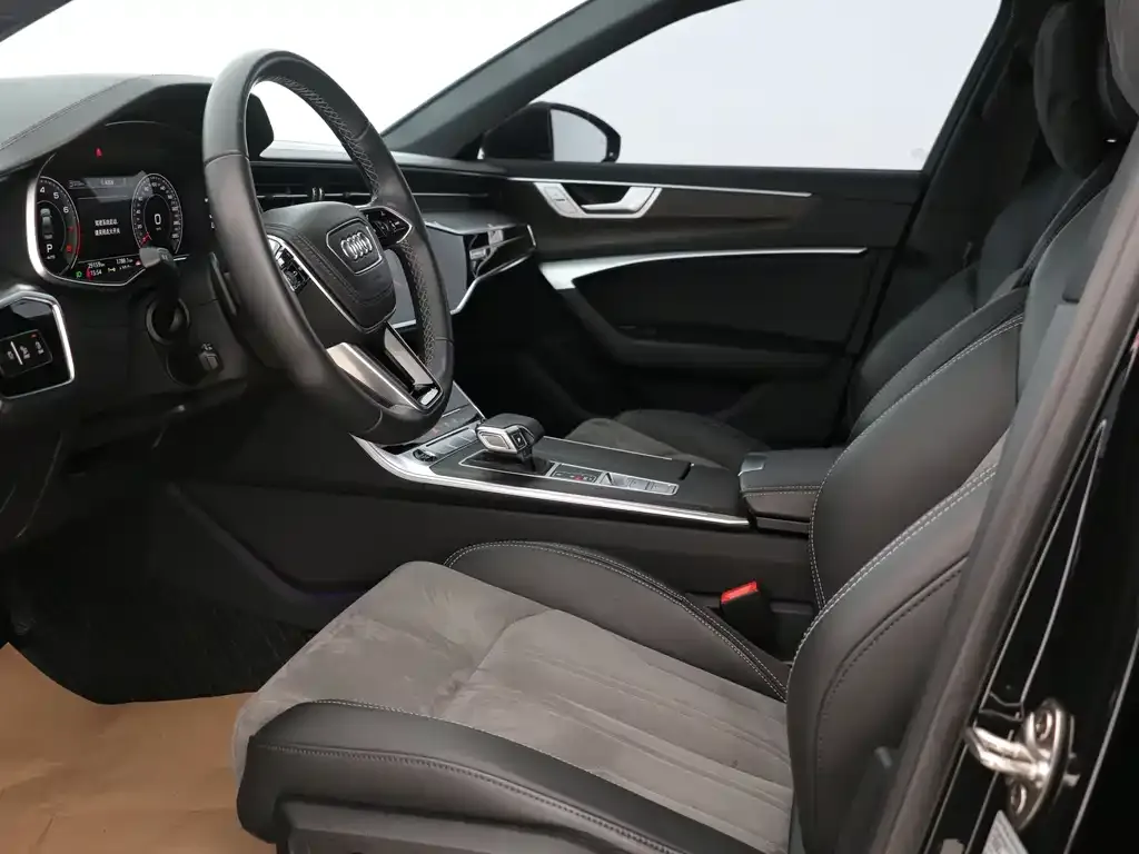 Audi A6L 2025 из CN, фото 2
