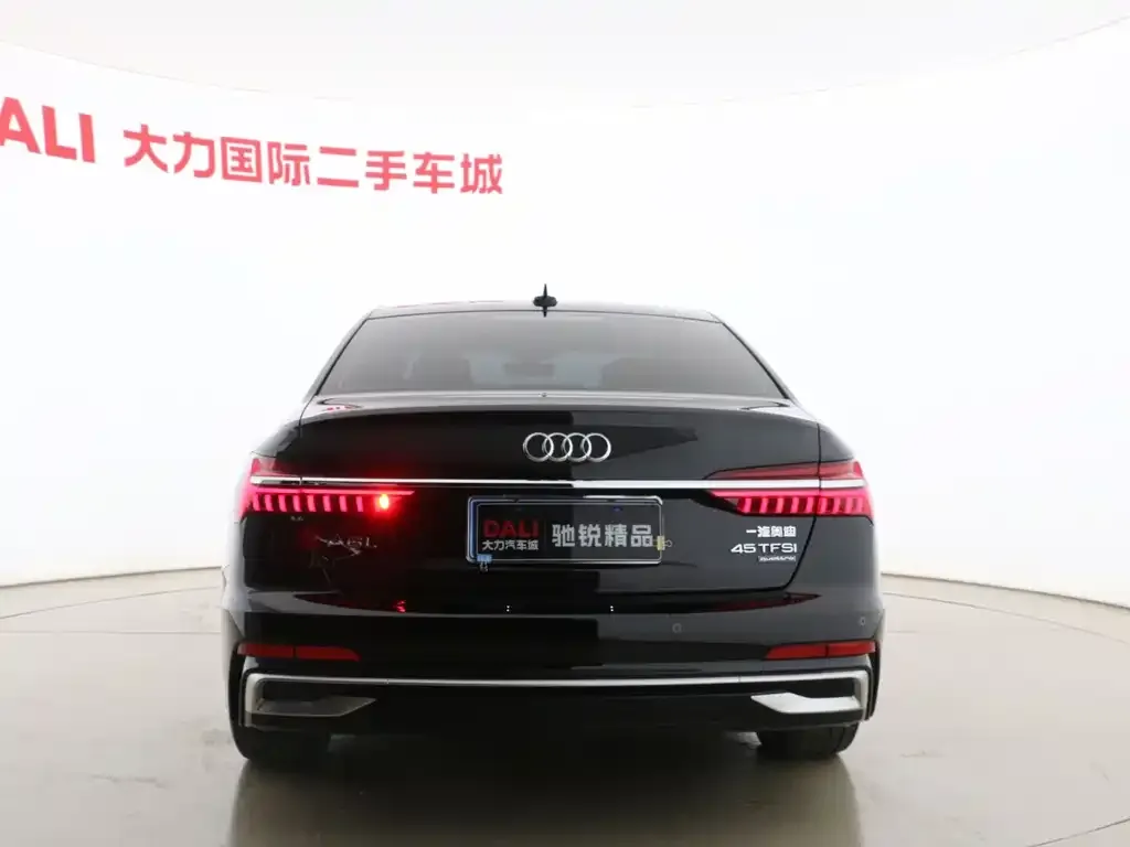 Audi A6L 2025 из CN, фото 8