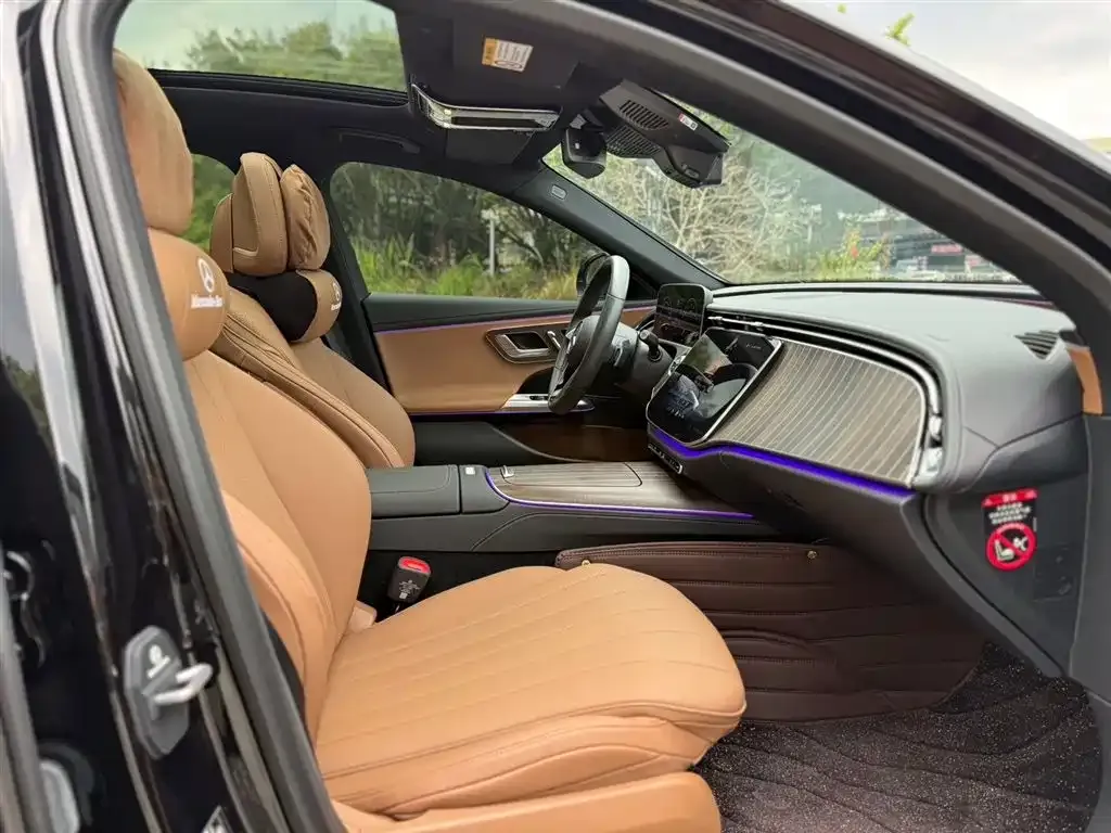 Mercedes-Benz E-Class 2024 из CN, фото 3