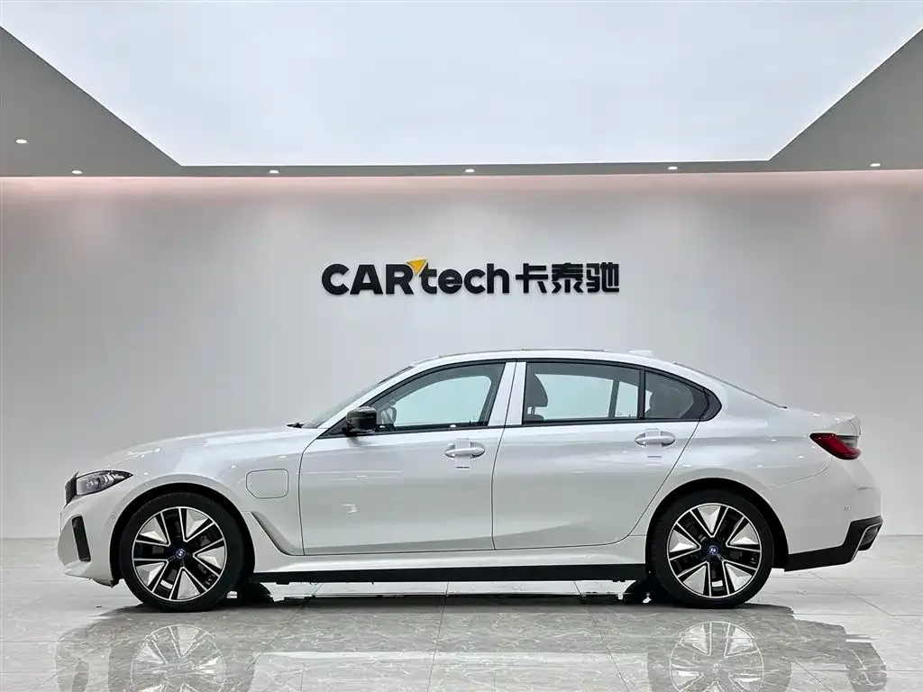 BMW i3 — фото 7