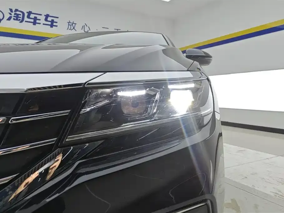 Volkswagen Passat 2021 из CN, фото 9