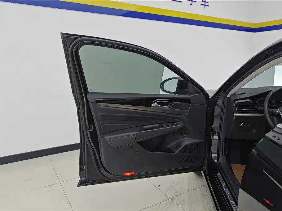 Volkswagen Passat 2021 из CN, фото 7