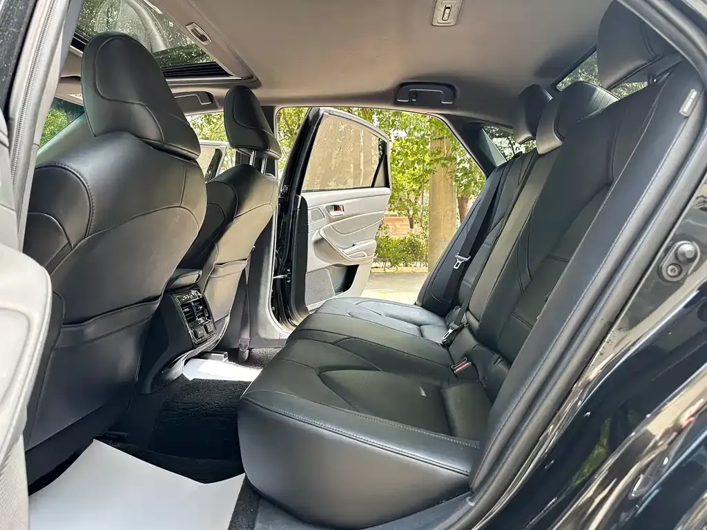 Toyota Avalon 2021 из CN, фото 5