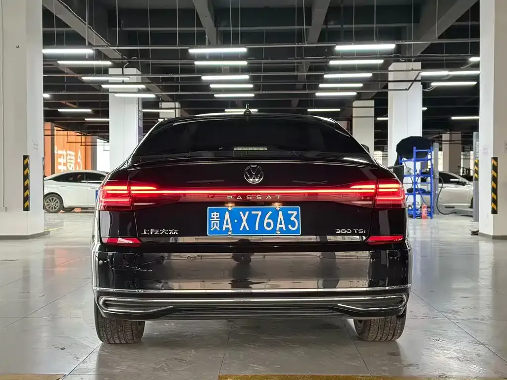 Volkswagen Passat — фото 3