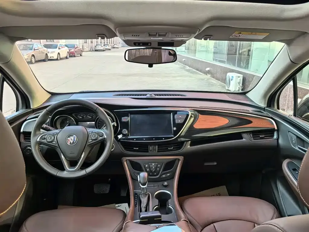 Buick Envision Plus — фото 2