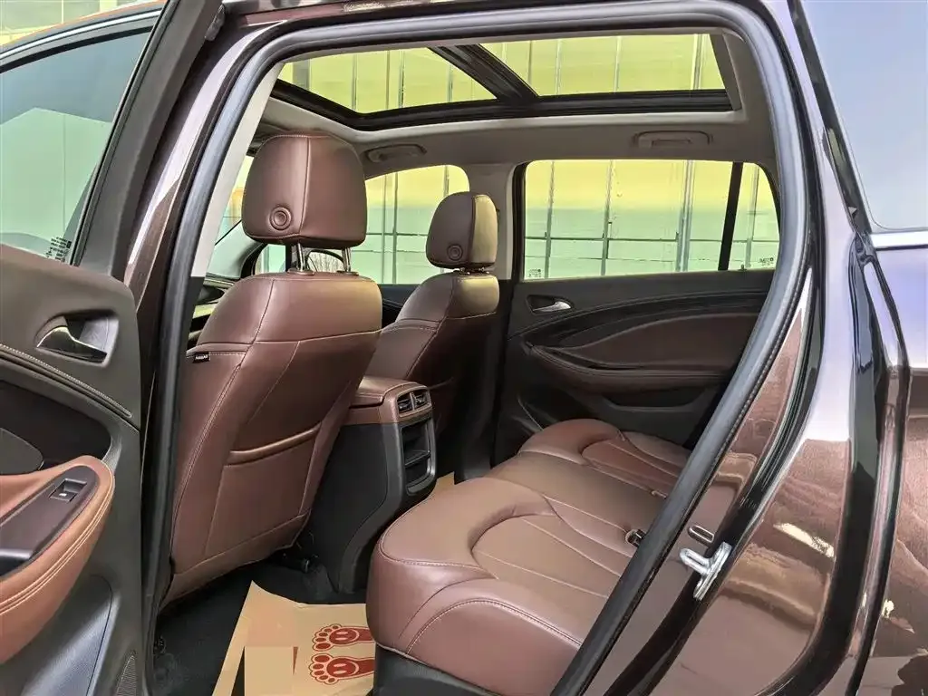 Buick Envision Plus — фото 7