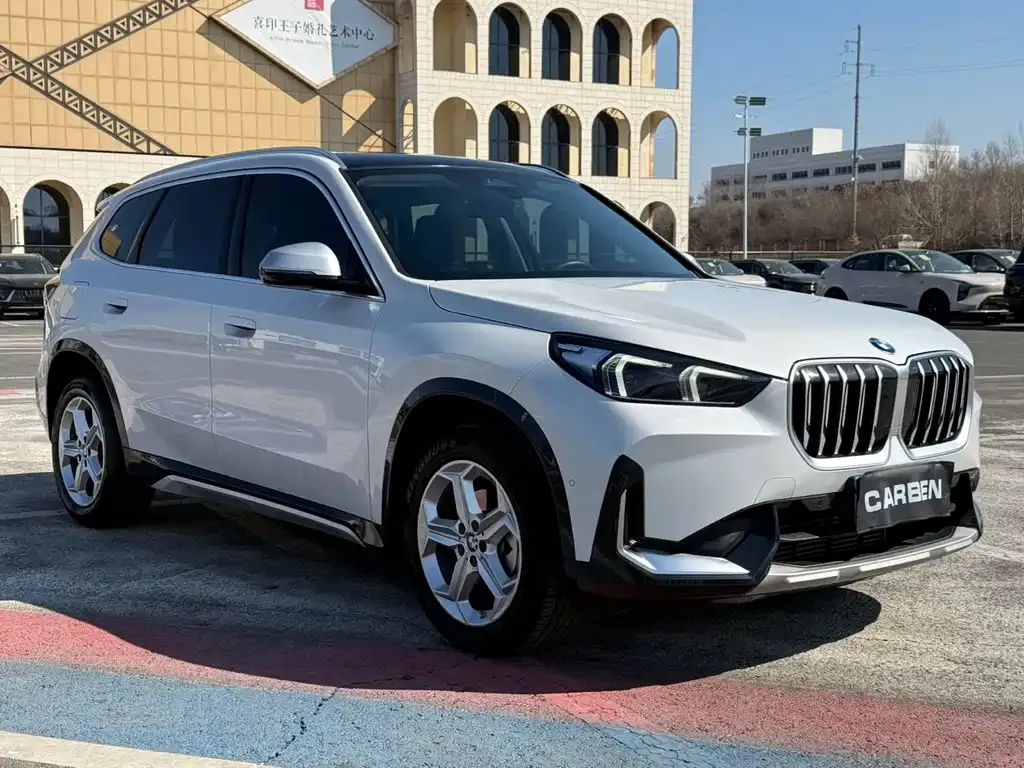 BMW X1 — фото 9