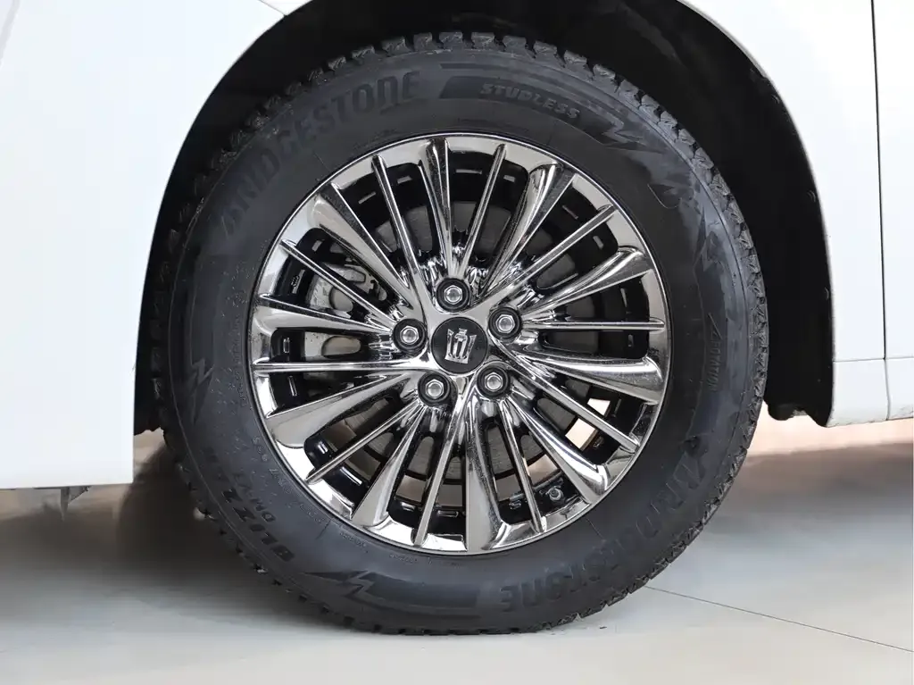 Toyota Vellfire 2023 из CN, фото 6