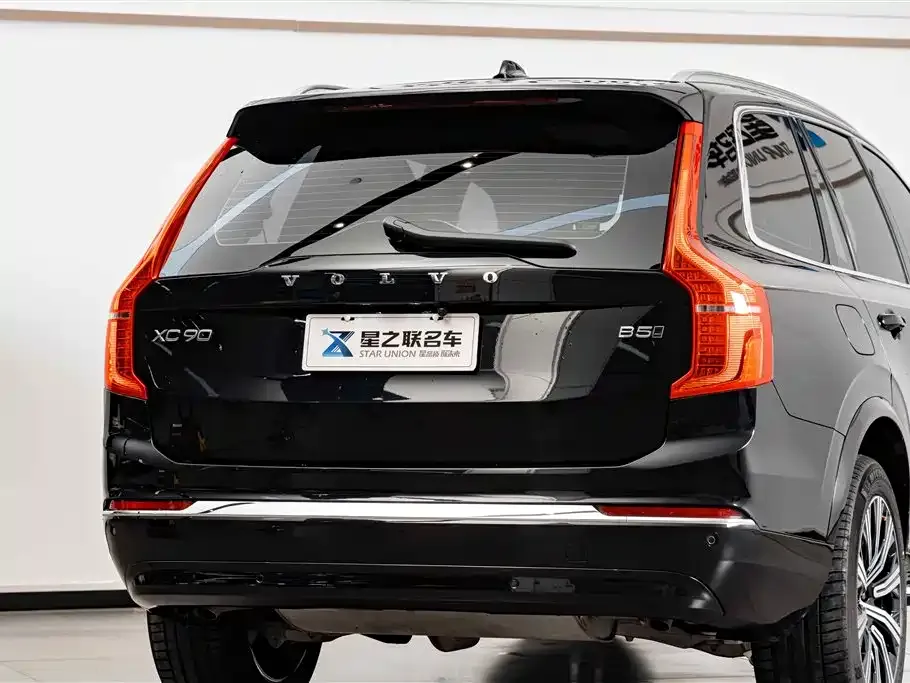 Volvo XC90 — фото 5