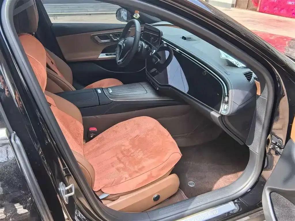 Mercedes-Benz E-Class 2025 из CN, фото 5