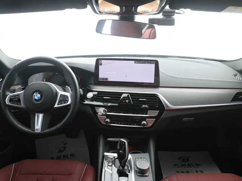 BMW 5 Series — фото 2