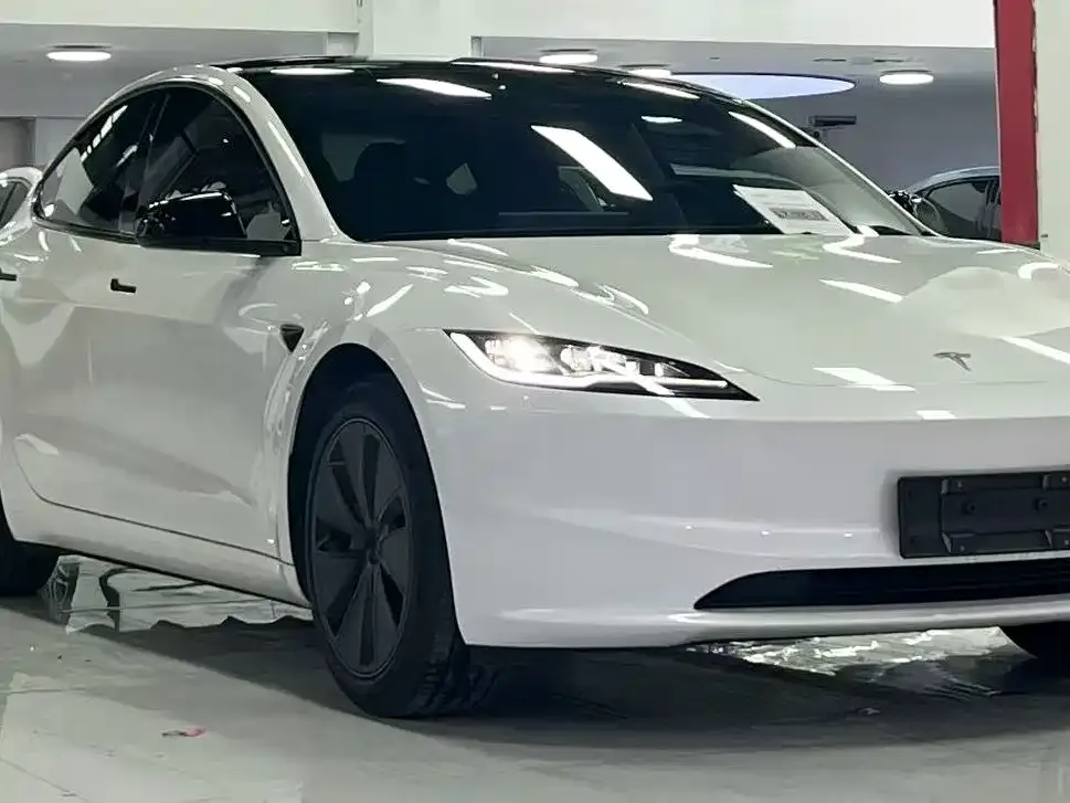 Tesla Model 3 2024 из CN, фото 5