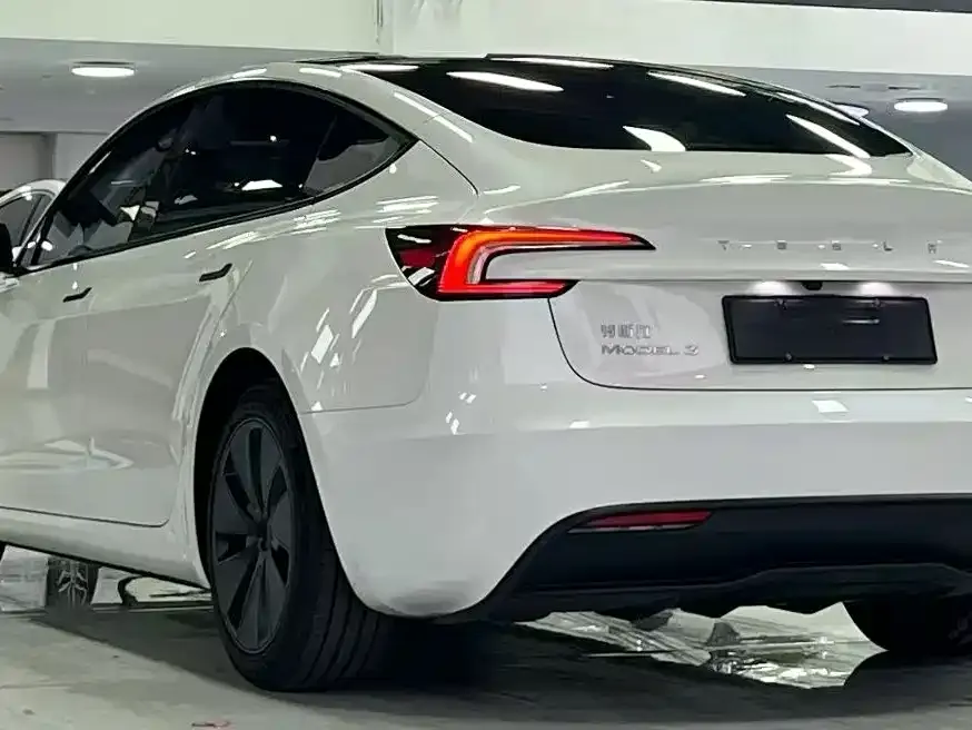 Tesla Model 3 2024 из CN, фото 3
