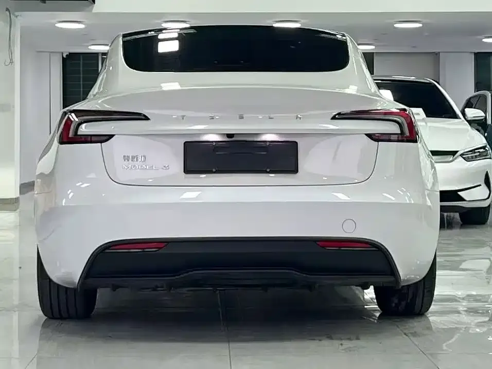 Tesla Model 3 2024 из CN, фото 9