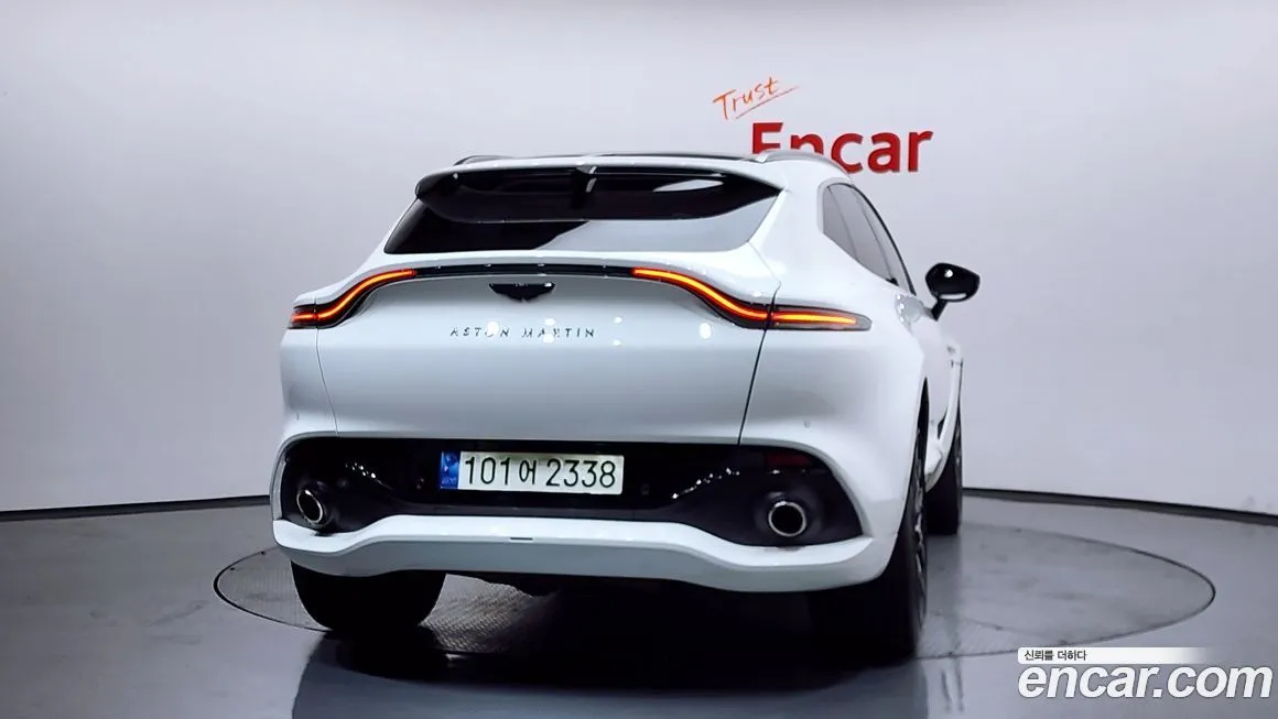 Aston Martin DBX 2021 из KR, фото 9