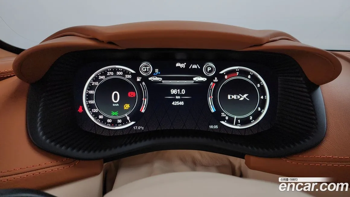 Aston Martin DBX 2021 из KR, фото 7