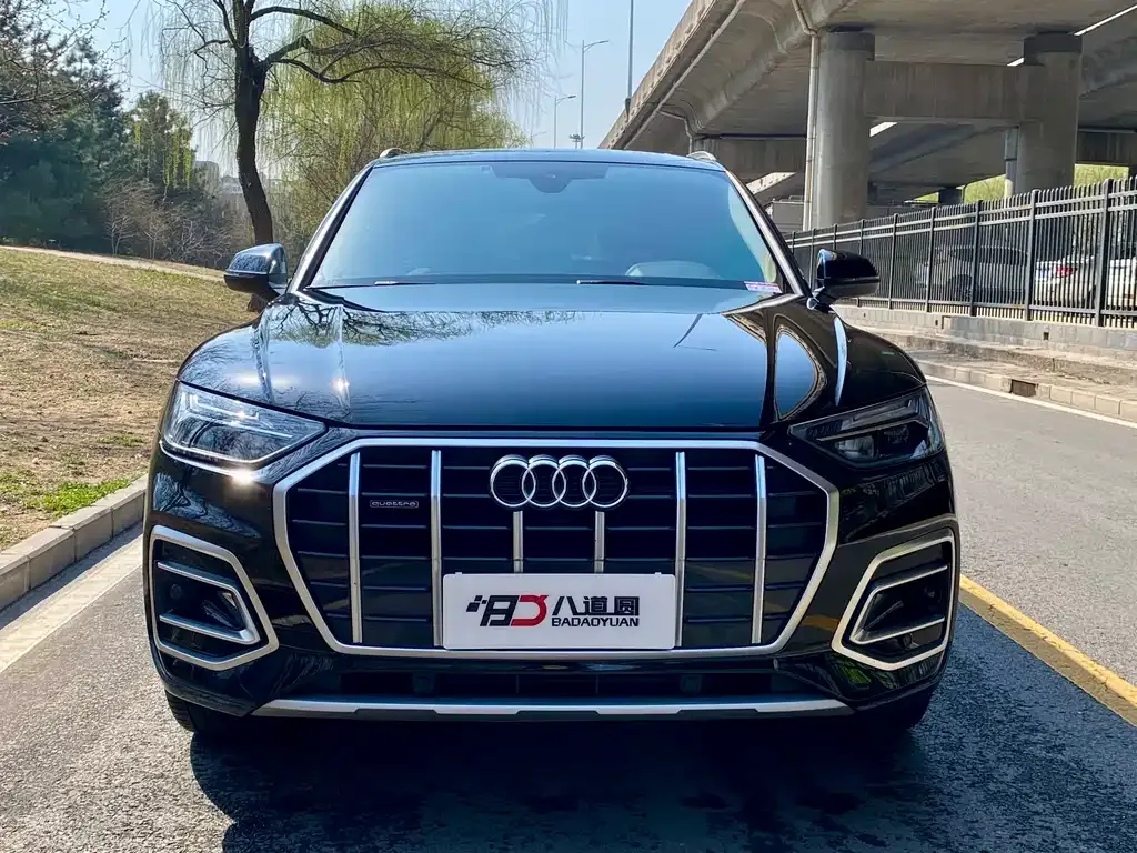 Audi Q5L — фото 4