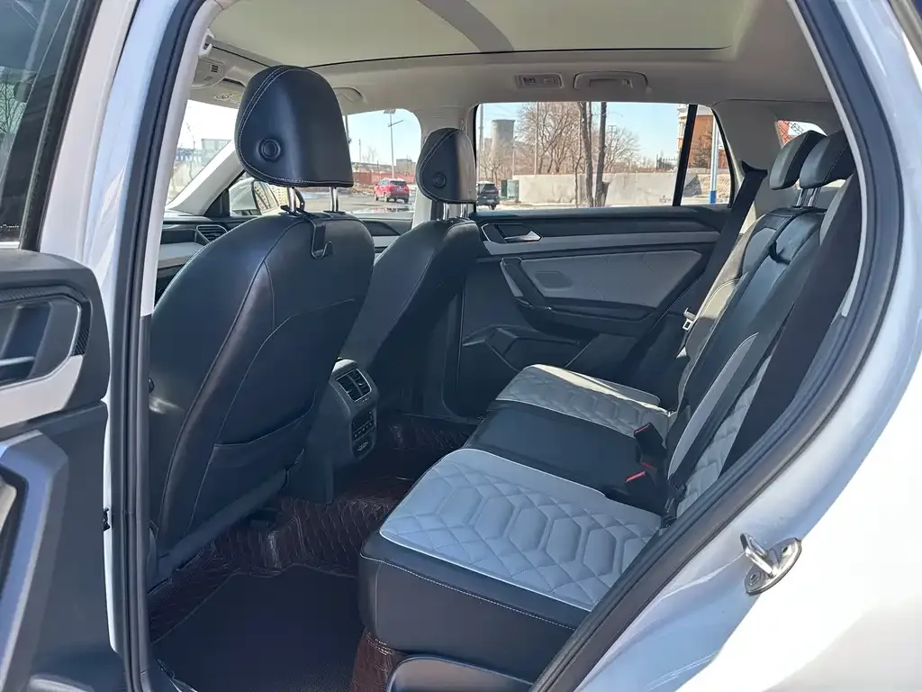 Volkswagen Tayron 2023 из CN, фото 4
