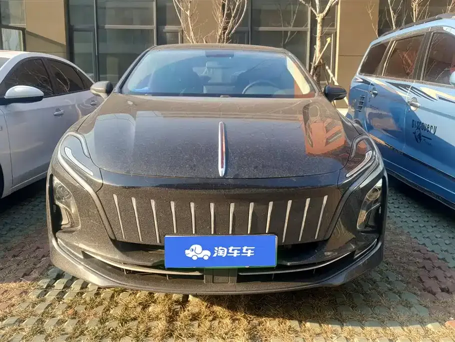 Hongqi E-QM5 — фото 5