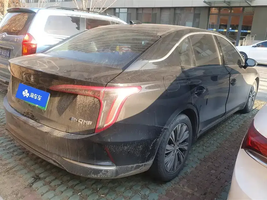 Hongqi E-QM5 — фото 4