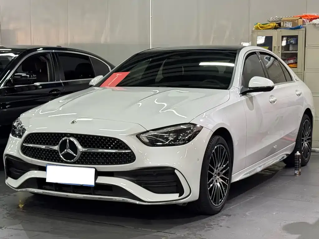 Mercedes-Benz C-Class — фото 1