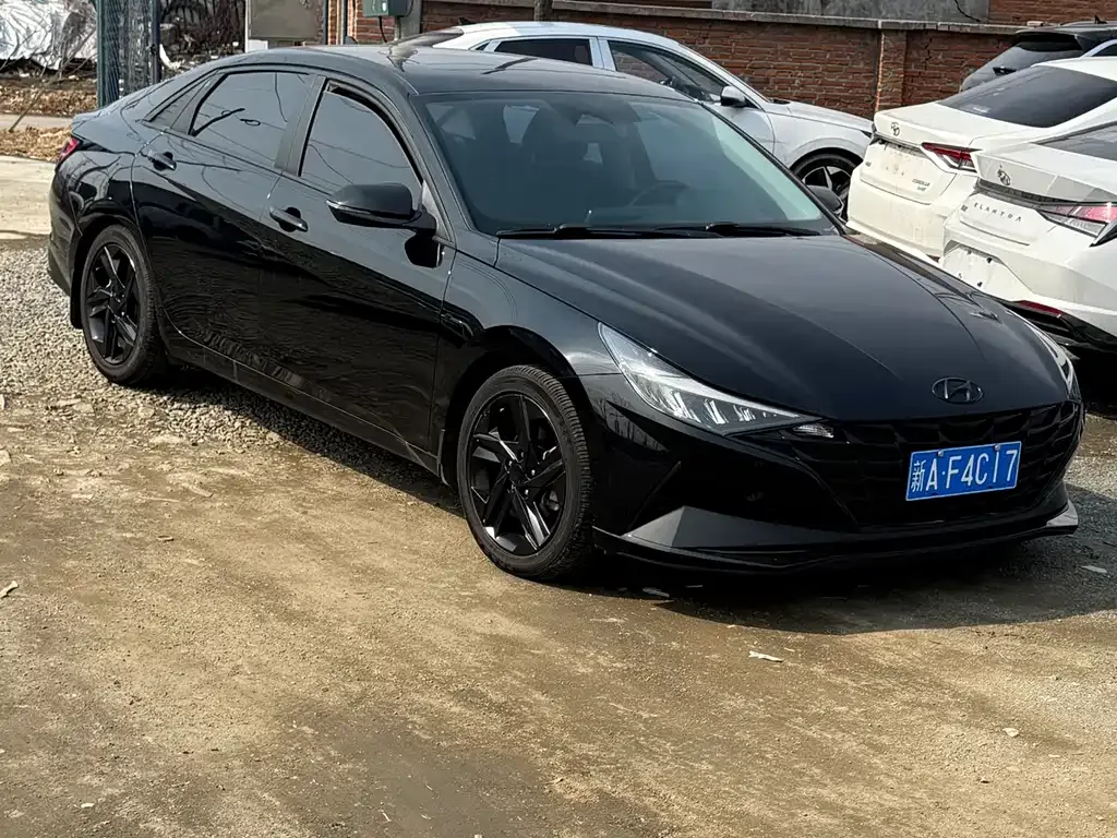 Hyundai Elantra — фото 4